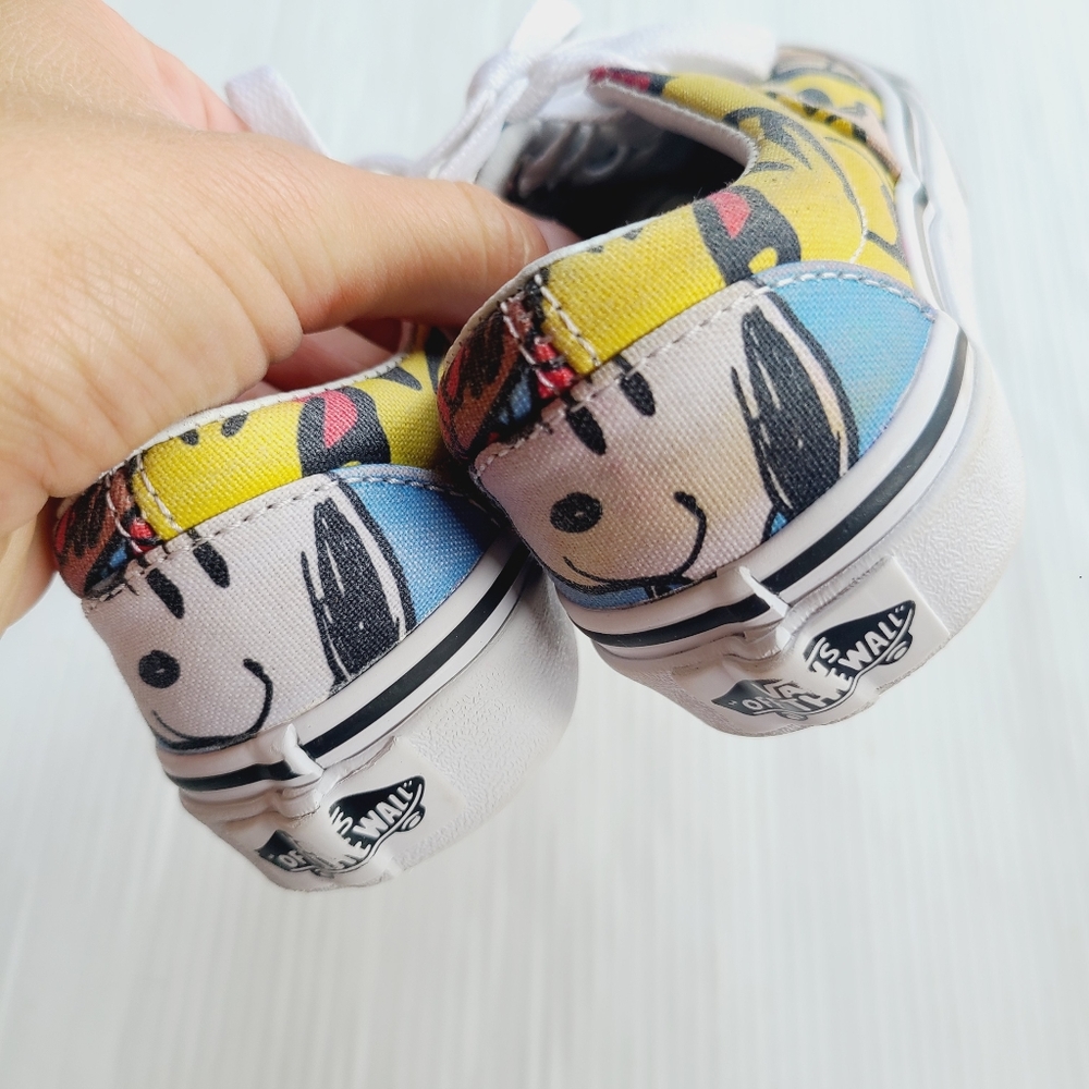 VANS x Peanuts kids Low Top Tie Shoes Sneakers Size 11 Toddler - Picture 9 of 9